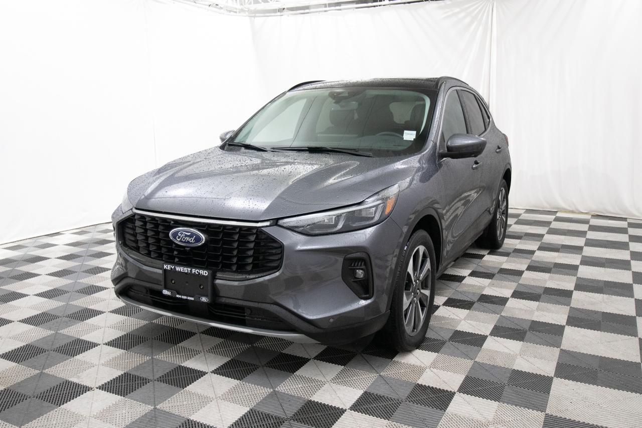 Used 2024 Ford Escape Platinum AWD for sale in New Westminster, BC
