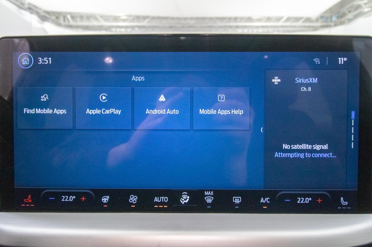 2024 Ford Escape Platinum AWD Photo5