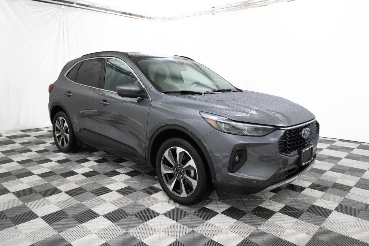 2024 Ford Escape Platinum AWD Photo5