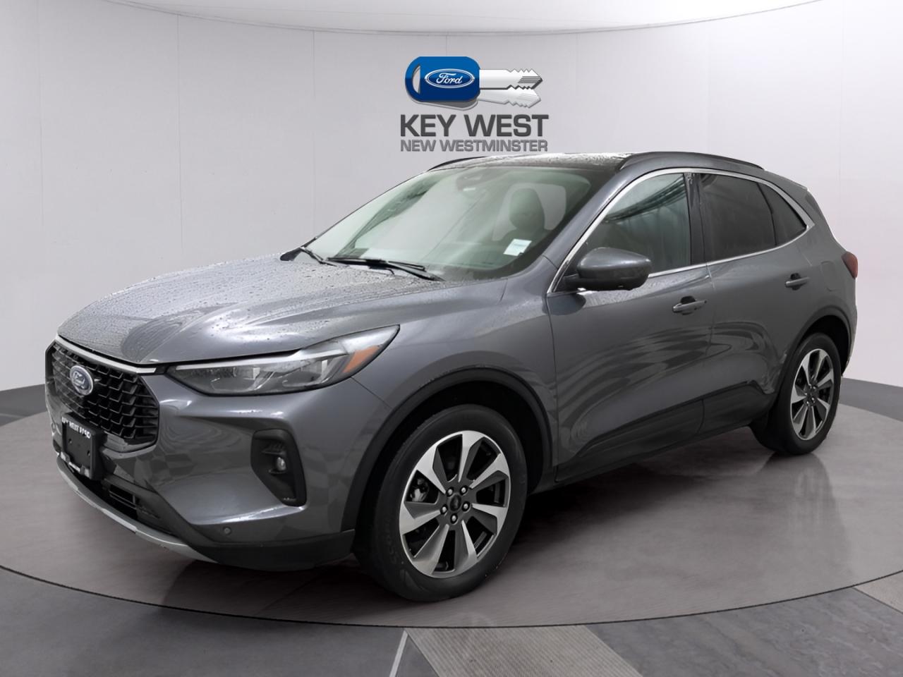 2024 Ford Escape Platinum AWD Photo1