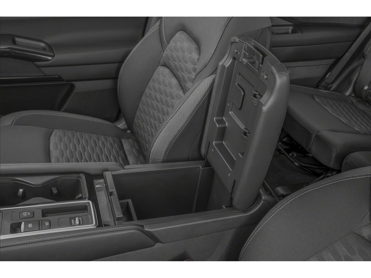 2024 Nissan Pathfinder SV Photo5