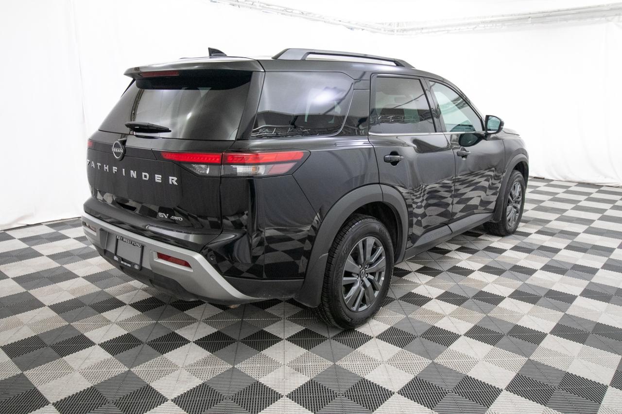 2024 Nissan Pathfinder SV 4WD Photo5