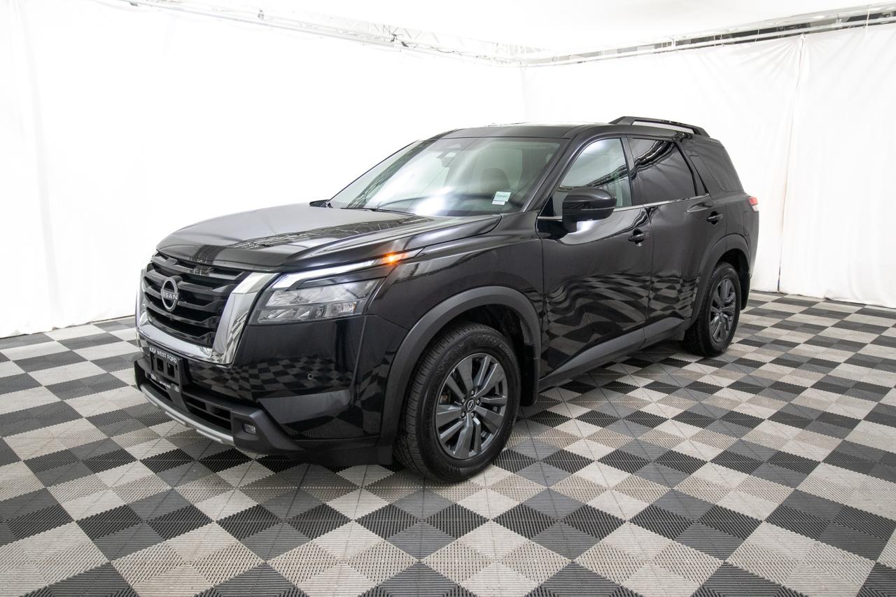 2024 Nissan Pathfinder SV 4WD Photo