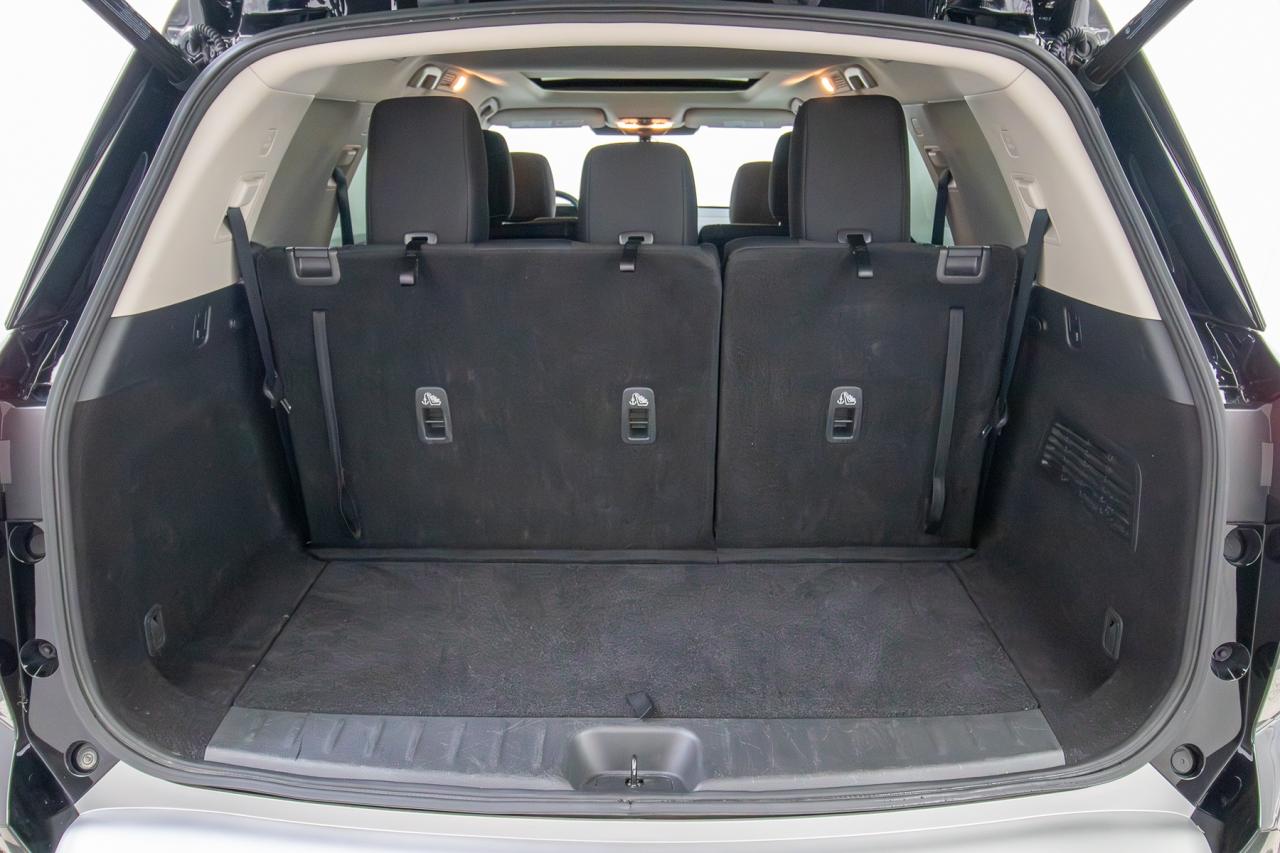 2024 Nissan Pathfinder SV 4WD Photo5