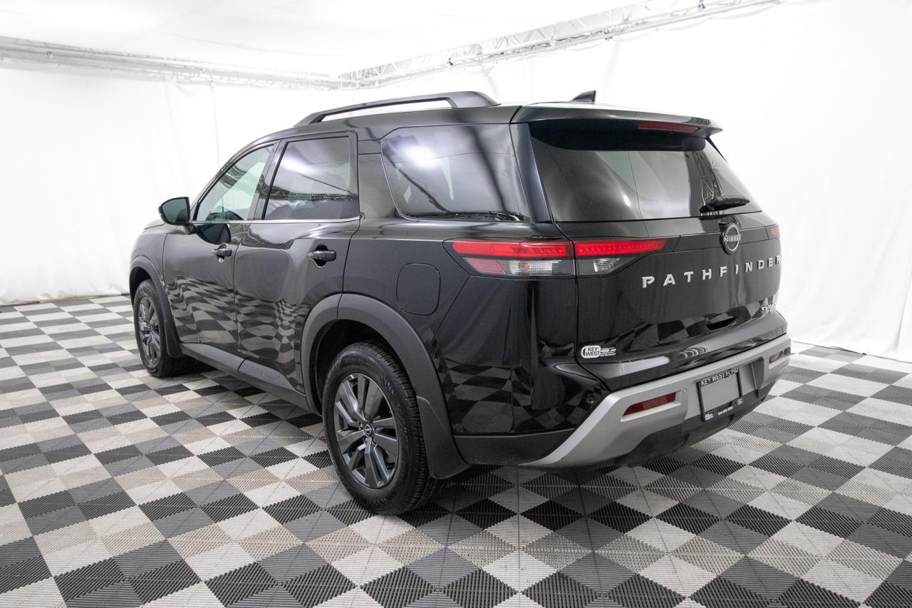 2024 Nissan Pathfinder SV 4WD Photo5
