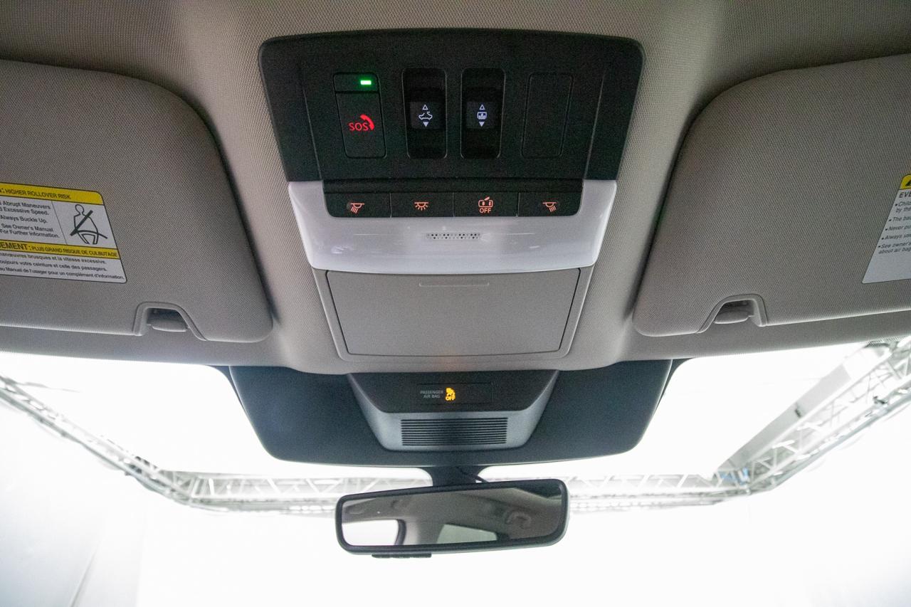 2024 Nissan Pathfinder SV 4WD Photo5