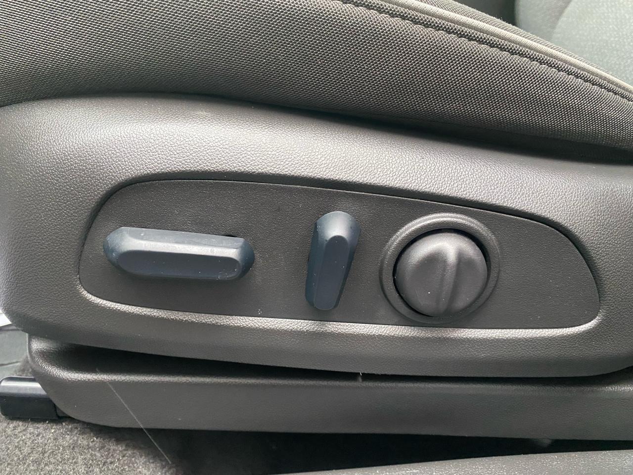 2024 Chevrolet TrailBlazer AWD 4dr LT Photo