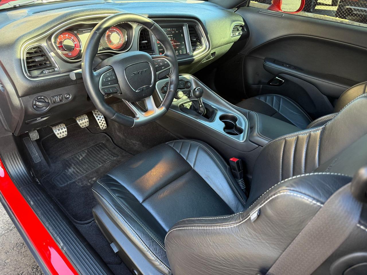 2016 Dodge Challenger SRT Hellcat - Photo #12