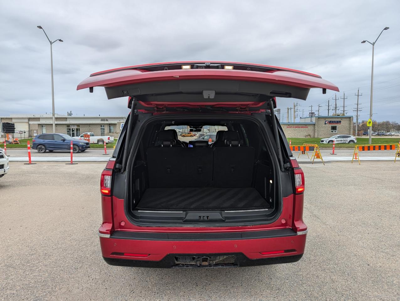 2020 Lincoln Navigator Reserve | Heated Cooled Seats | 360° Camera - Photo #5