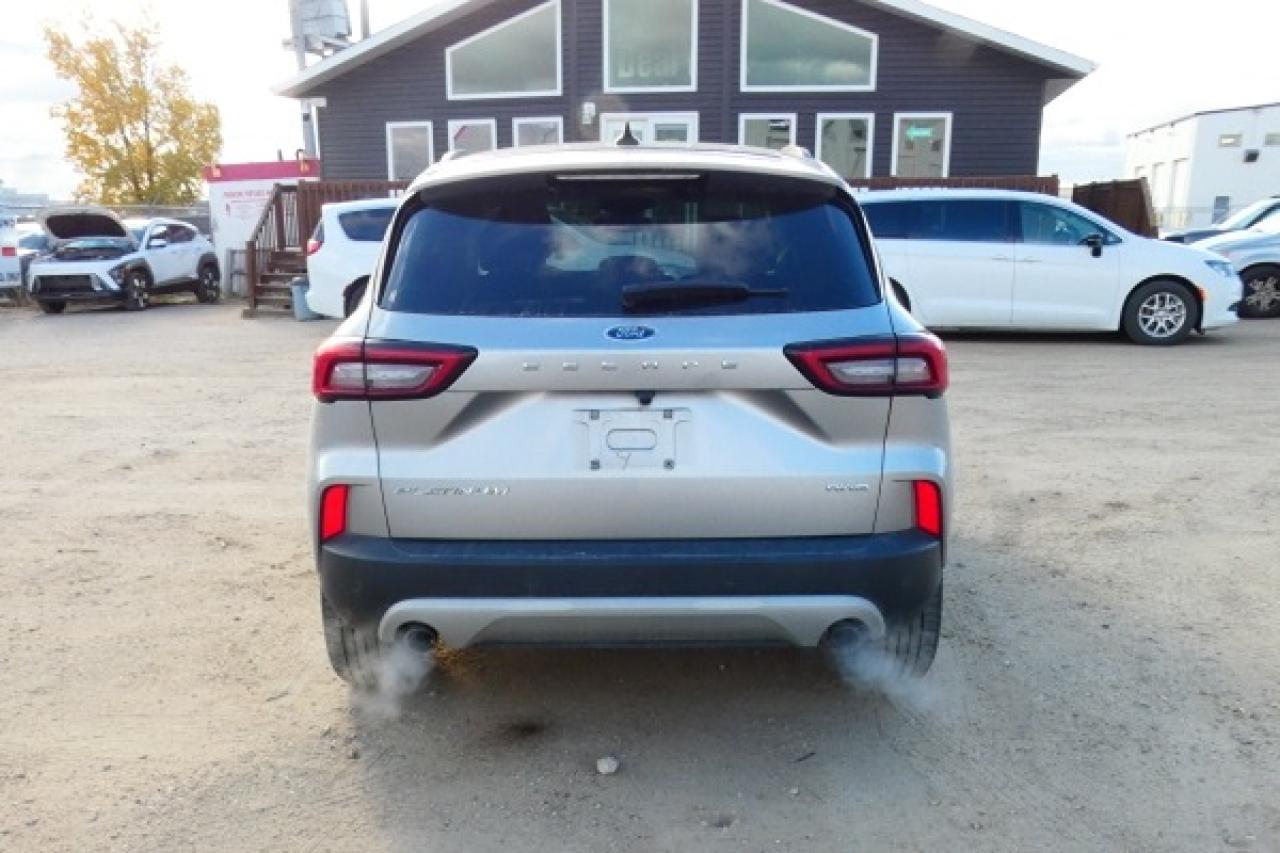 2024 Ford Escape Platinum AWD w/Htd Leather, pano S/R, NAV, BUC - Photo #7
