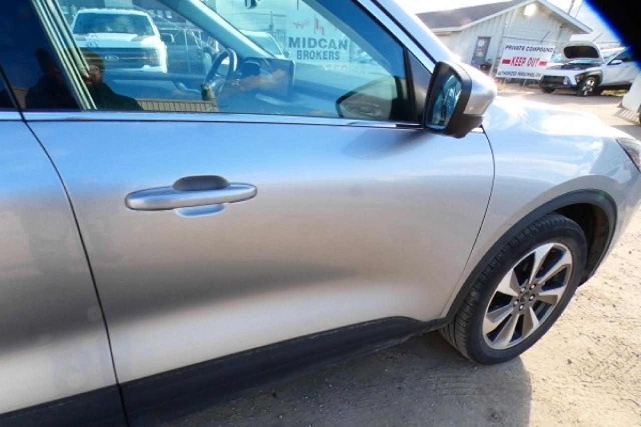 2024 Ford Escape Platinum AWD w/Htd Leather, pano S/R, NAV, BUC - Photo #32