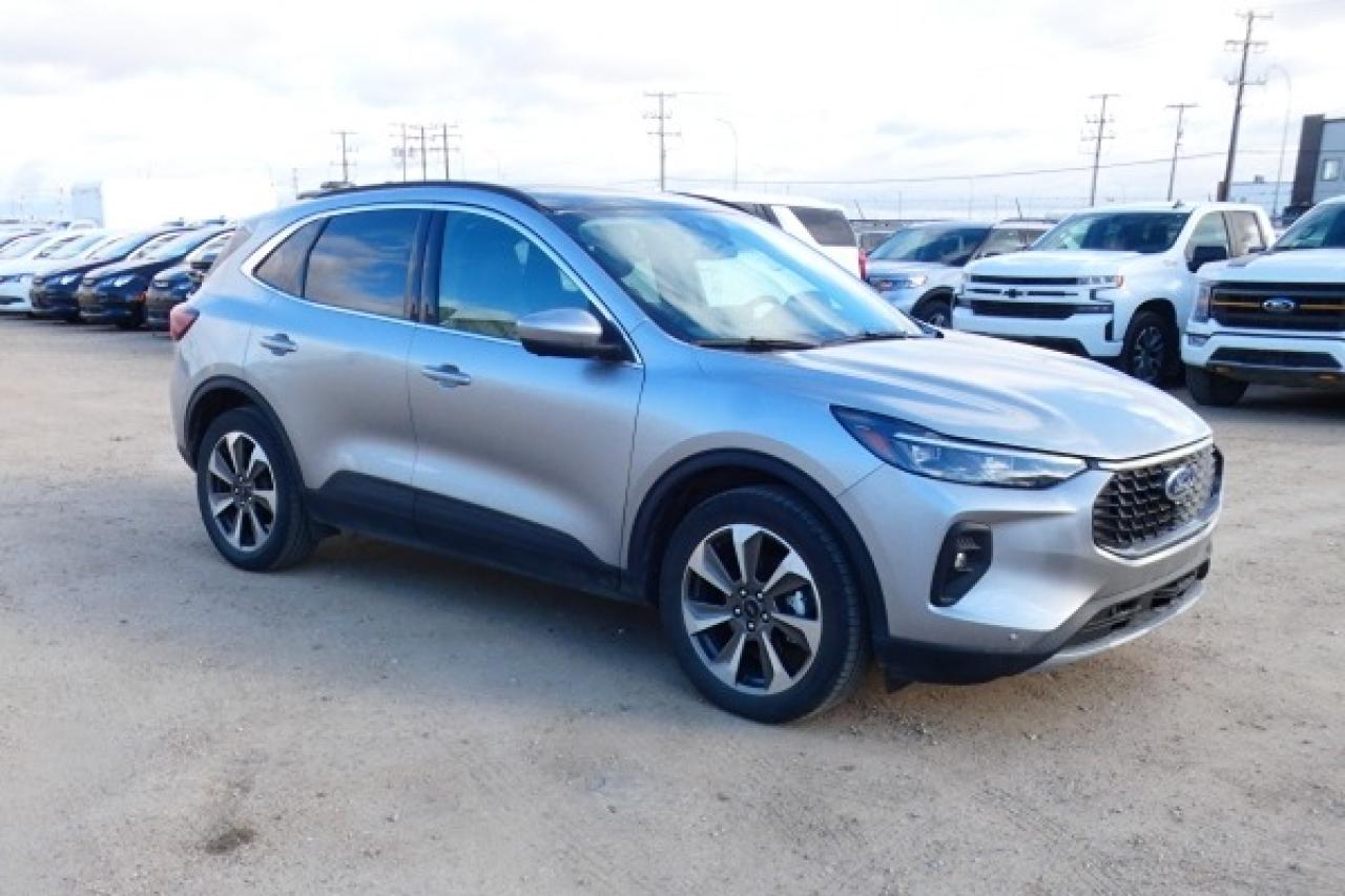 2024 Ford Escape Platinum AWD w/Htd Leather, pano S/R, NAV, BUC - Photo #4