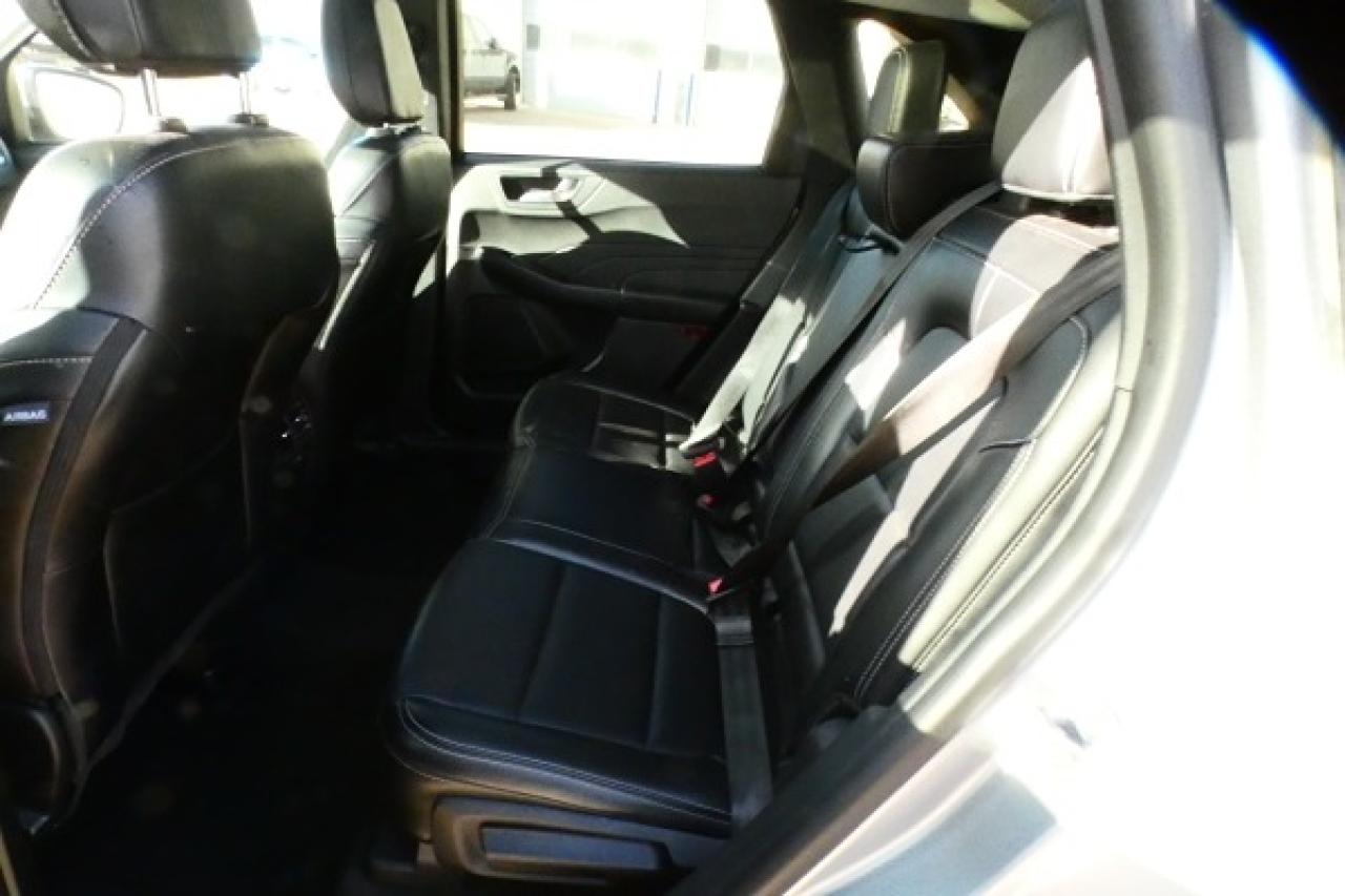 2024 Ford Escape Platinum AWD w/Htd Leather, pano S/R, NAV, BUC - Photo #10