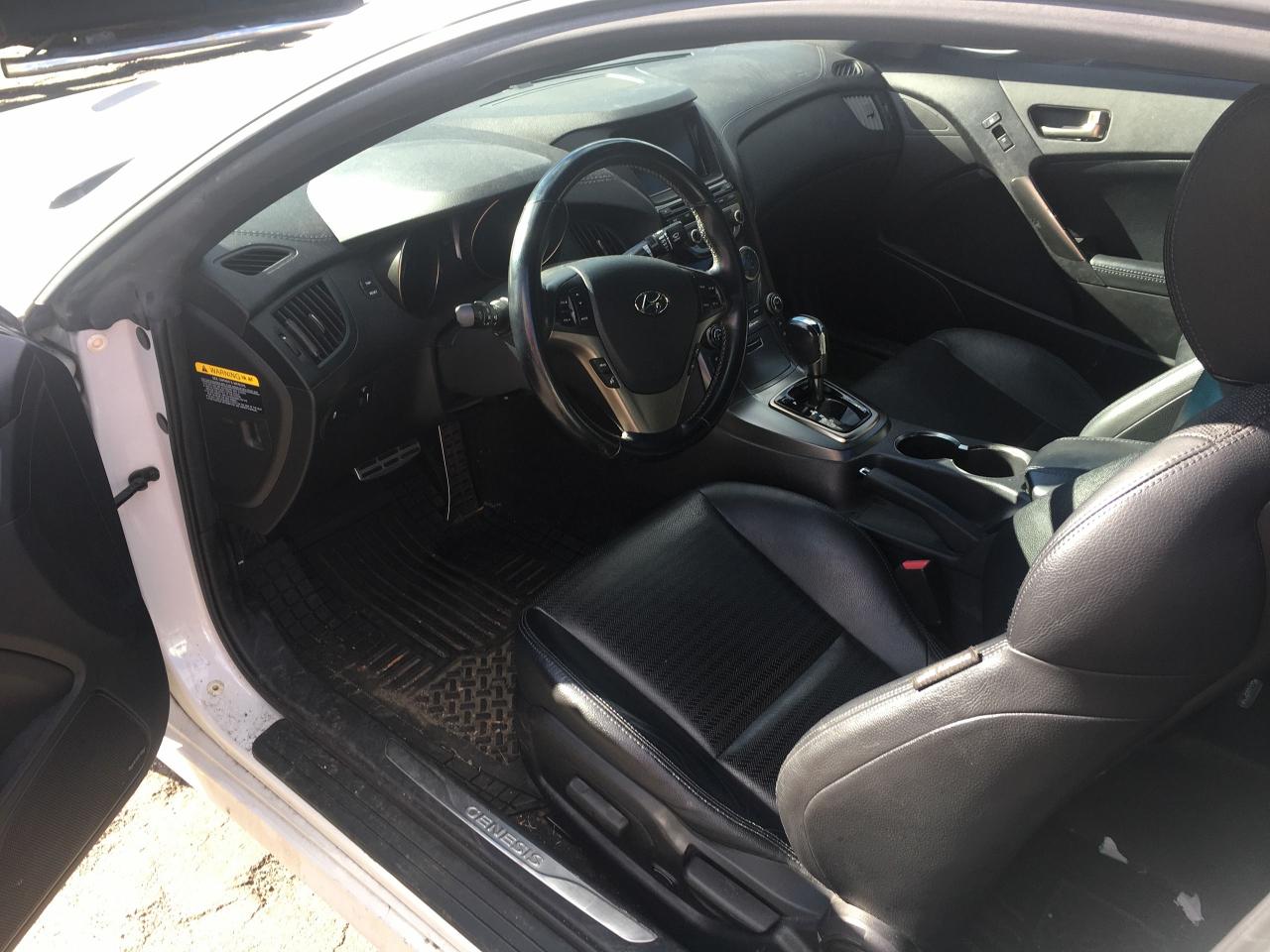 2013 Hyundai Genesis Coupe Premium - Photo #2