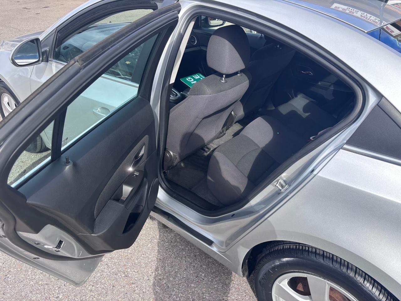 2013 Chevrolet Cruze LOW KMS GREAT DEAL! - Photo #12