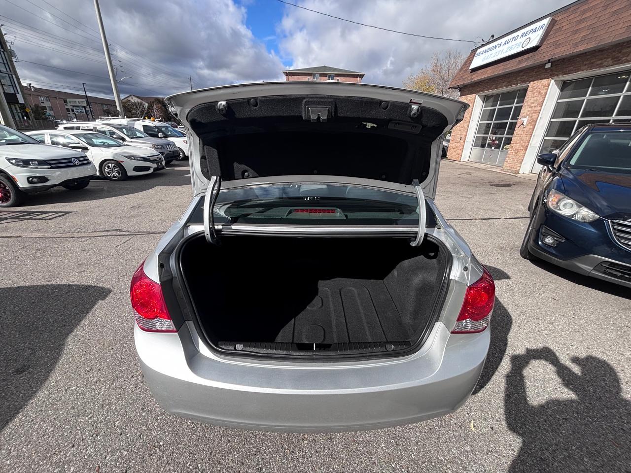 2013 Chevrolet Cruze LOW KMS GREAT DEAL! - Photo #10