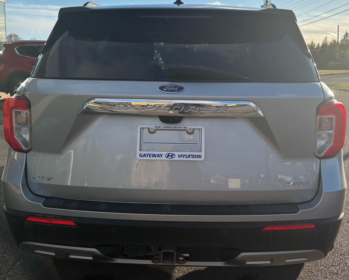 2022 Ford Explorer XLT Photo