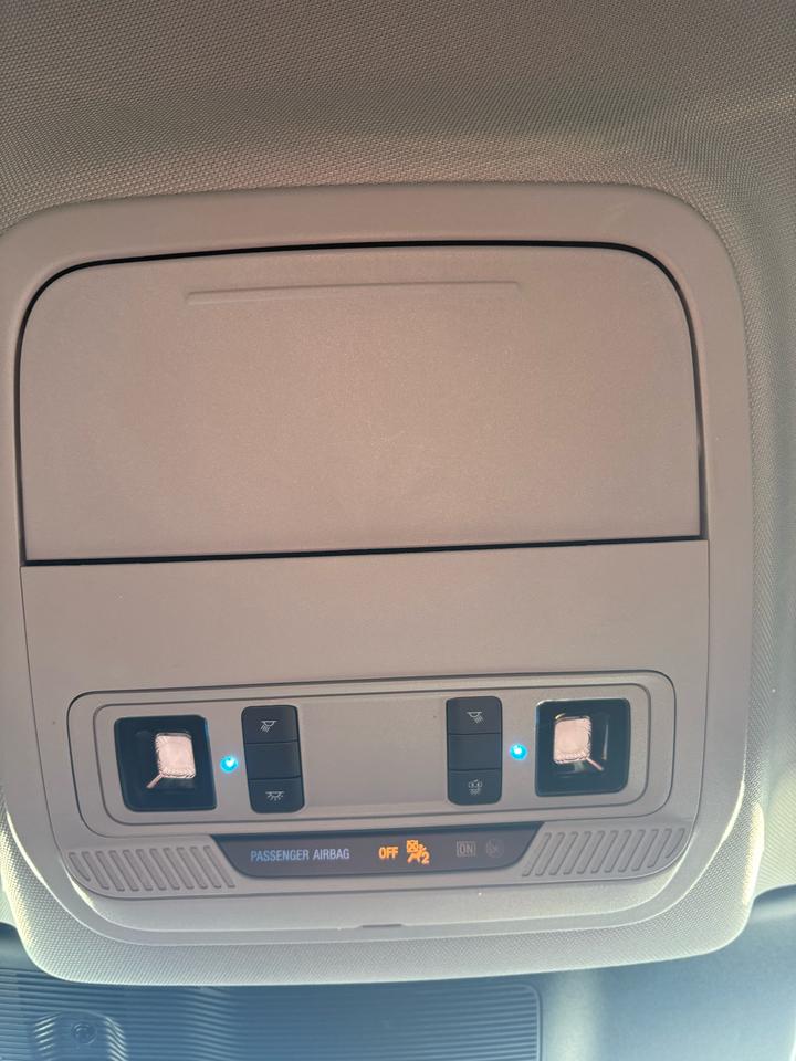 2022 Ford Explorer XLT Photo