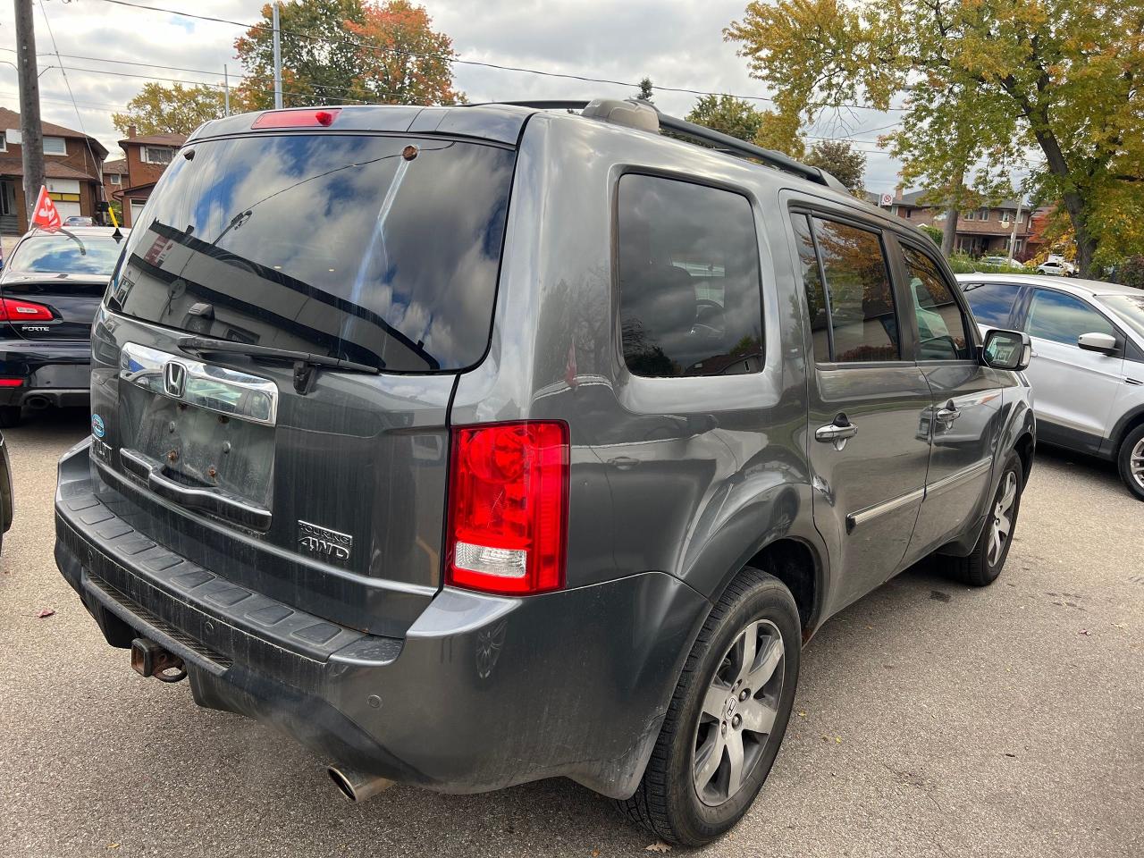 2012 Honda Pilot Touring Photo2