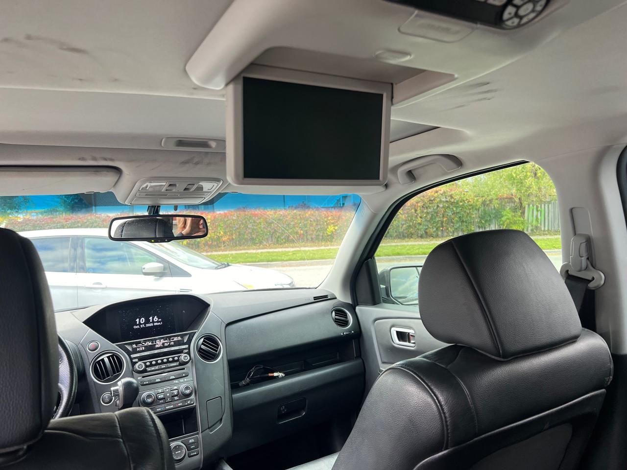 2012 Honda Pilot Touring - Photo #10