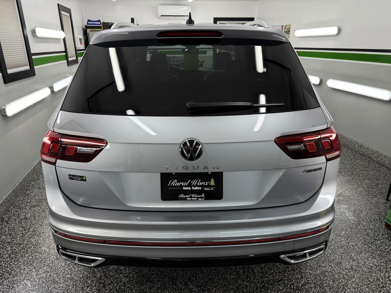 2022 Volkswagen Tiguan Highline R-line - Photo #6