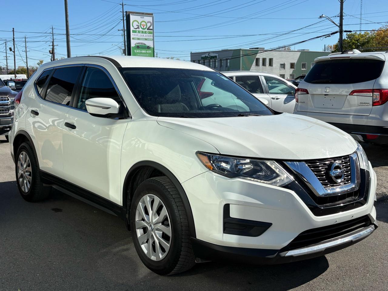 2017 Nissan Rogue S Photo2