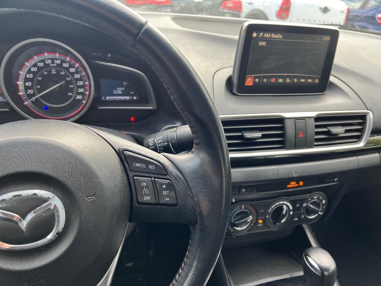 2015 Mazda MAZDA3 GS - Photo #9