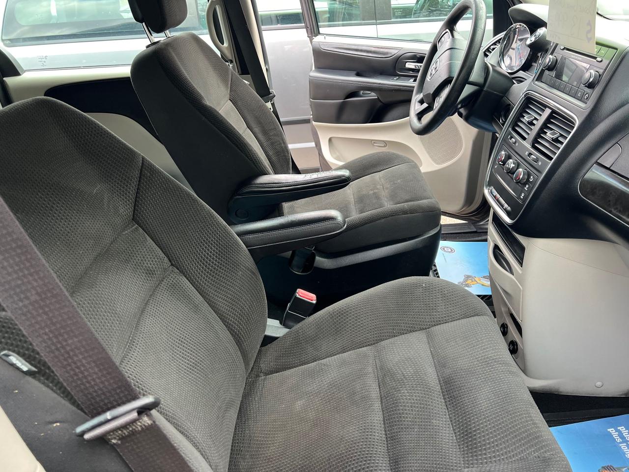 2017 Dodge Grand Caravan CANADA VALUE PACKAGE - Photo #6