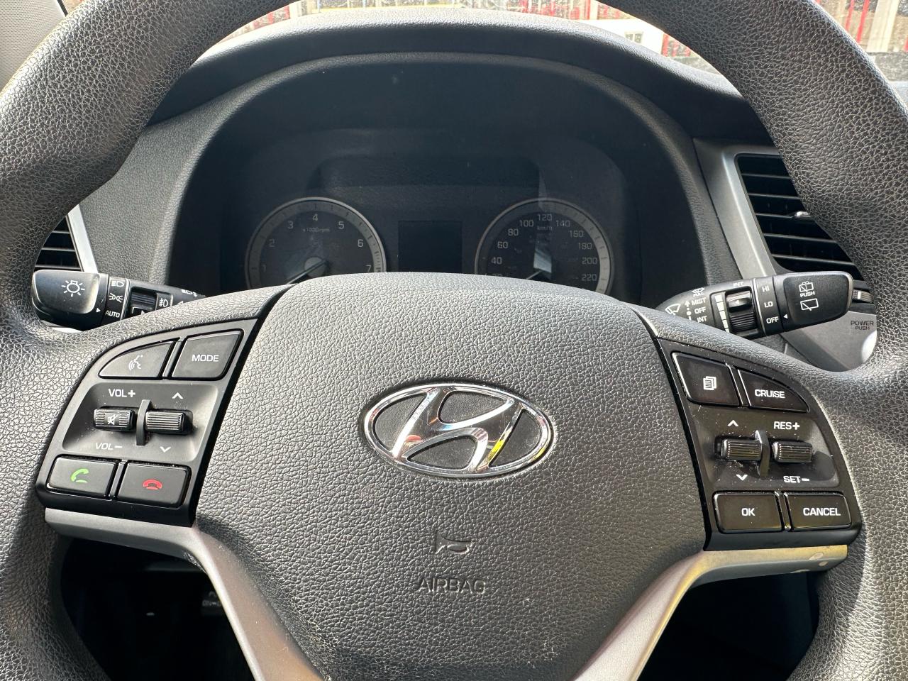 2018 Hyundai Tucson SE - Photo #11