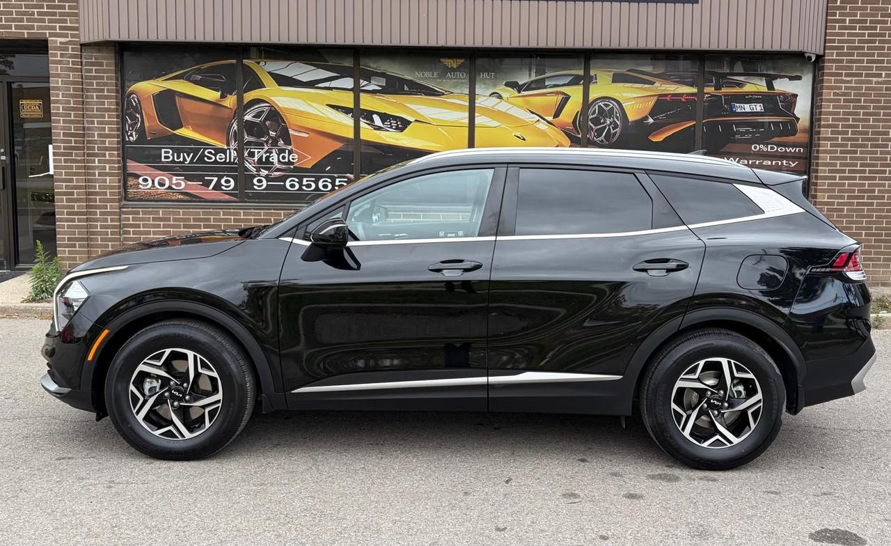 2023 Kia Sportage LX - Photo #4