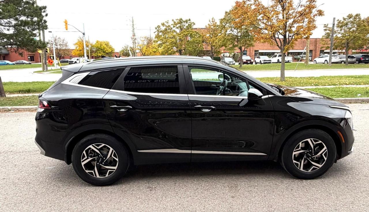 2023 Kia Sportage LX Photo4