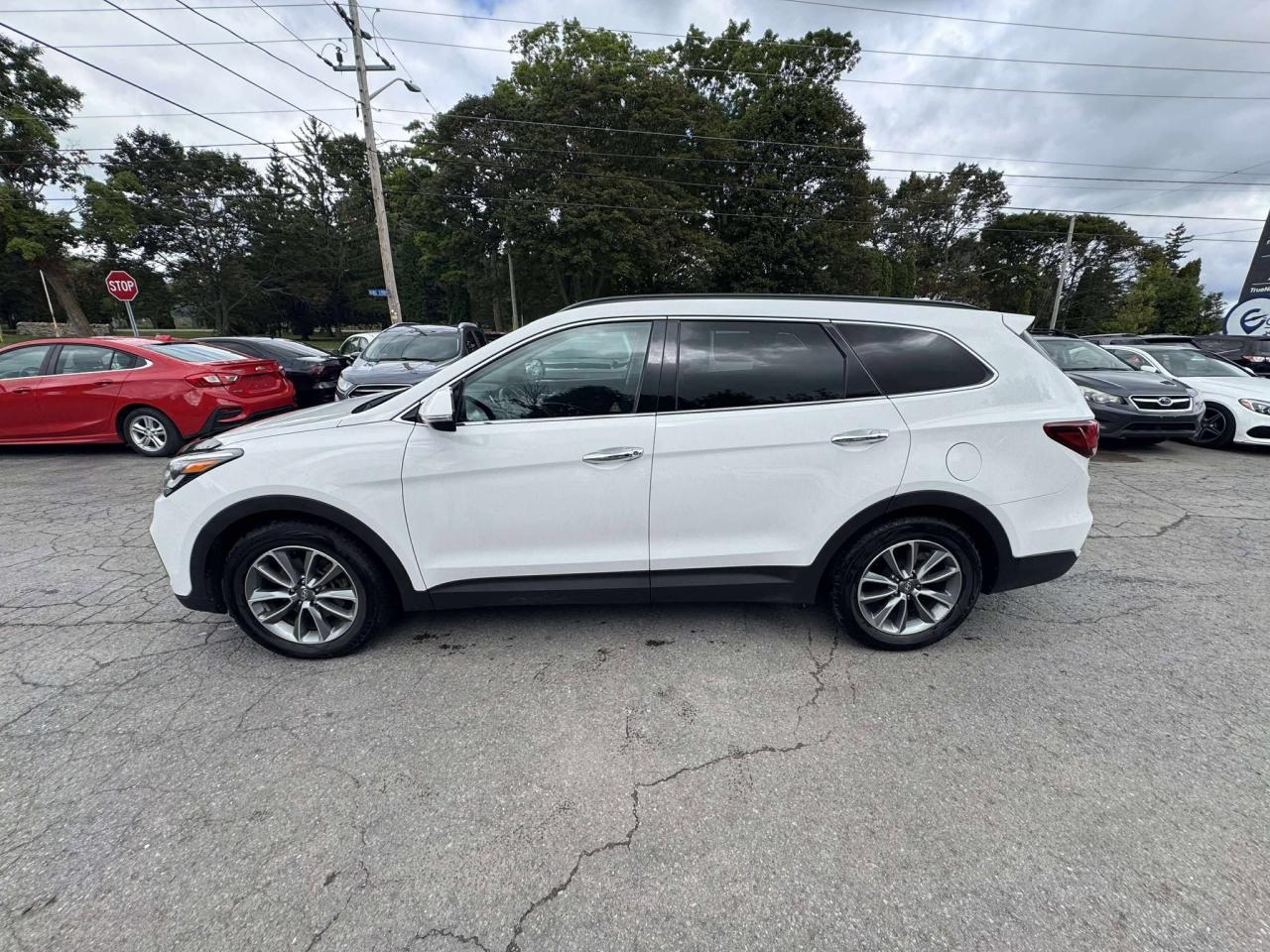 2017 Hyundai Santa Fe XL AWD 4dr Luxury w/6-Passenger - Photo #9
