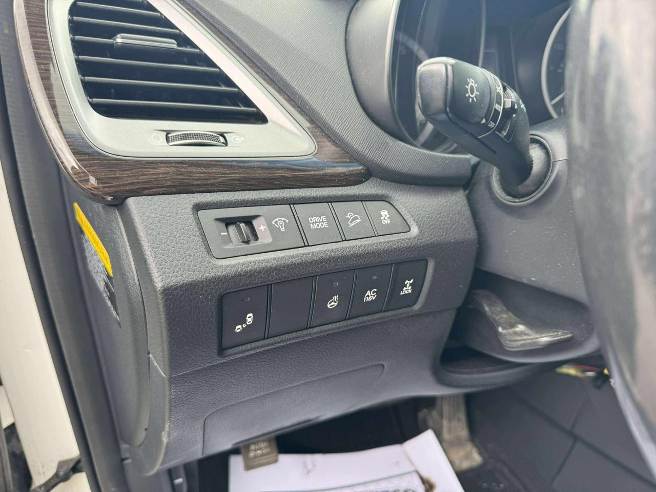 2017 Hyundai Santa Fe XL AWD 4dr Luxury w/6-Passenger - Photo #12