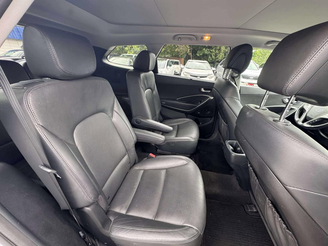 2017 Hyundai Santa Fe XL AWD 4dr Luxury w/6-Passenger - Photo #21