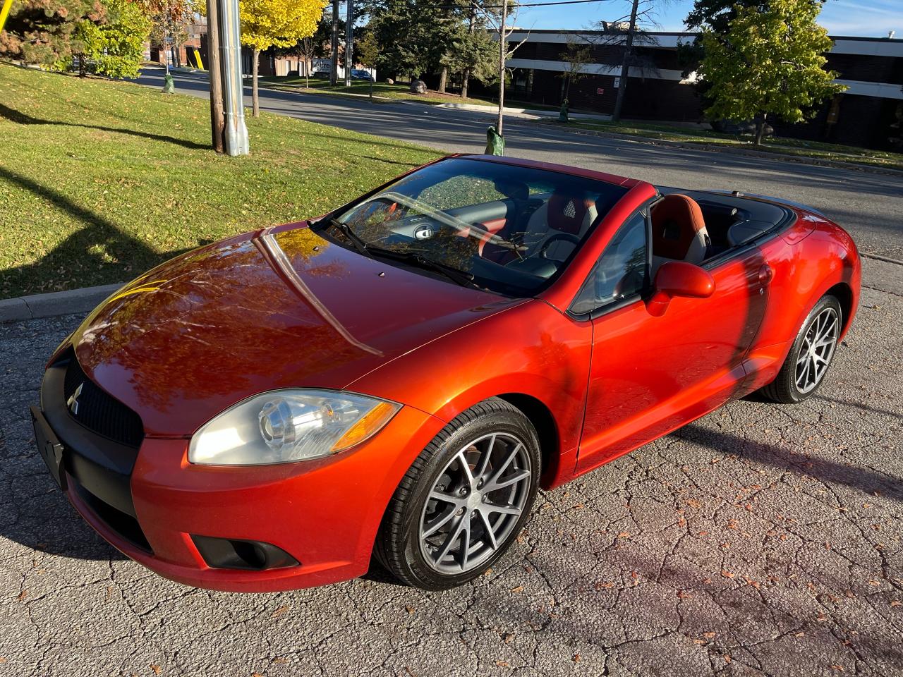 2012 Mitsubishi Eclipse GT-P CONVERTIBLE V6 - RARE 6 SPEED MANUAL TRANSMISSION- ONLY 139,410KMS!! - Photo #4