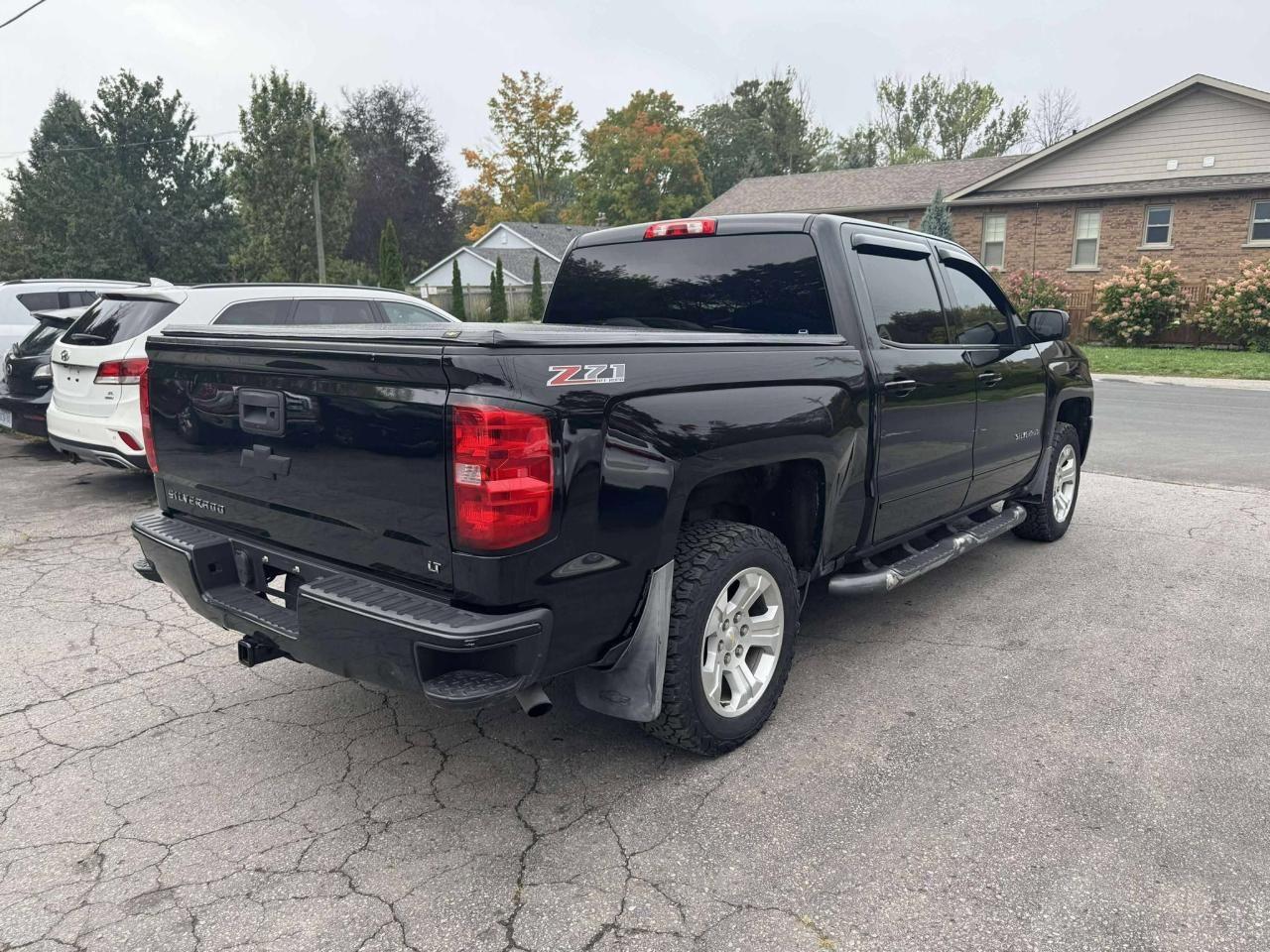 2018 Chevrolet Silverado 1500 LT - Photo #5