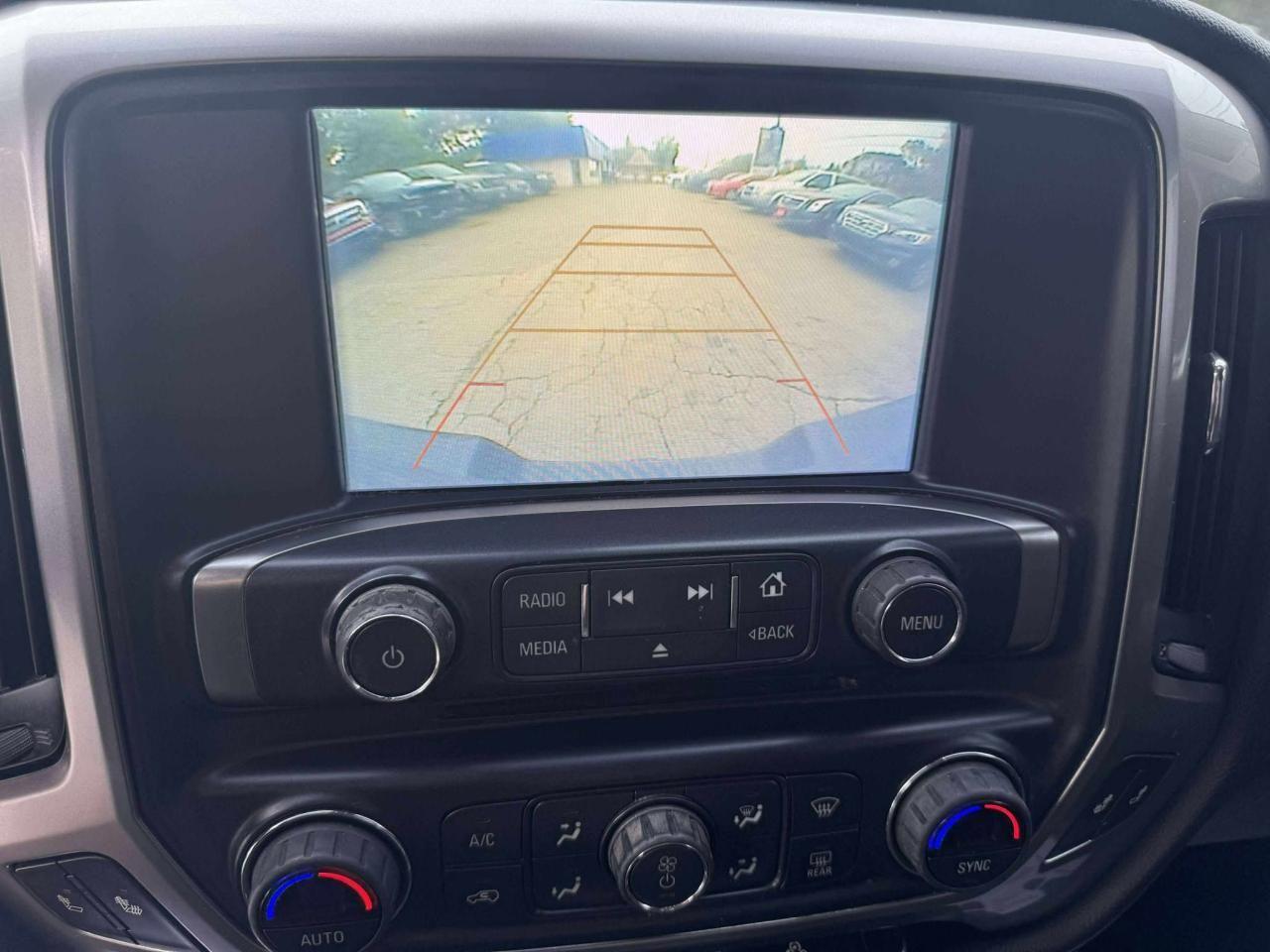 2018 Chevrolet Silverado 1500 LT - Photo #12