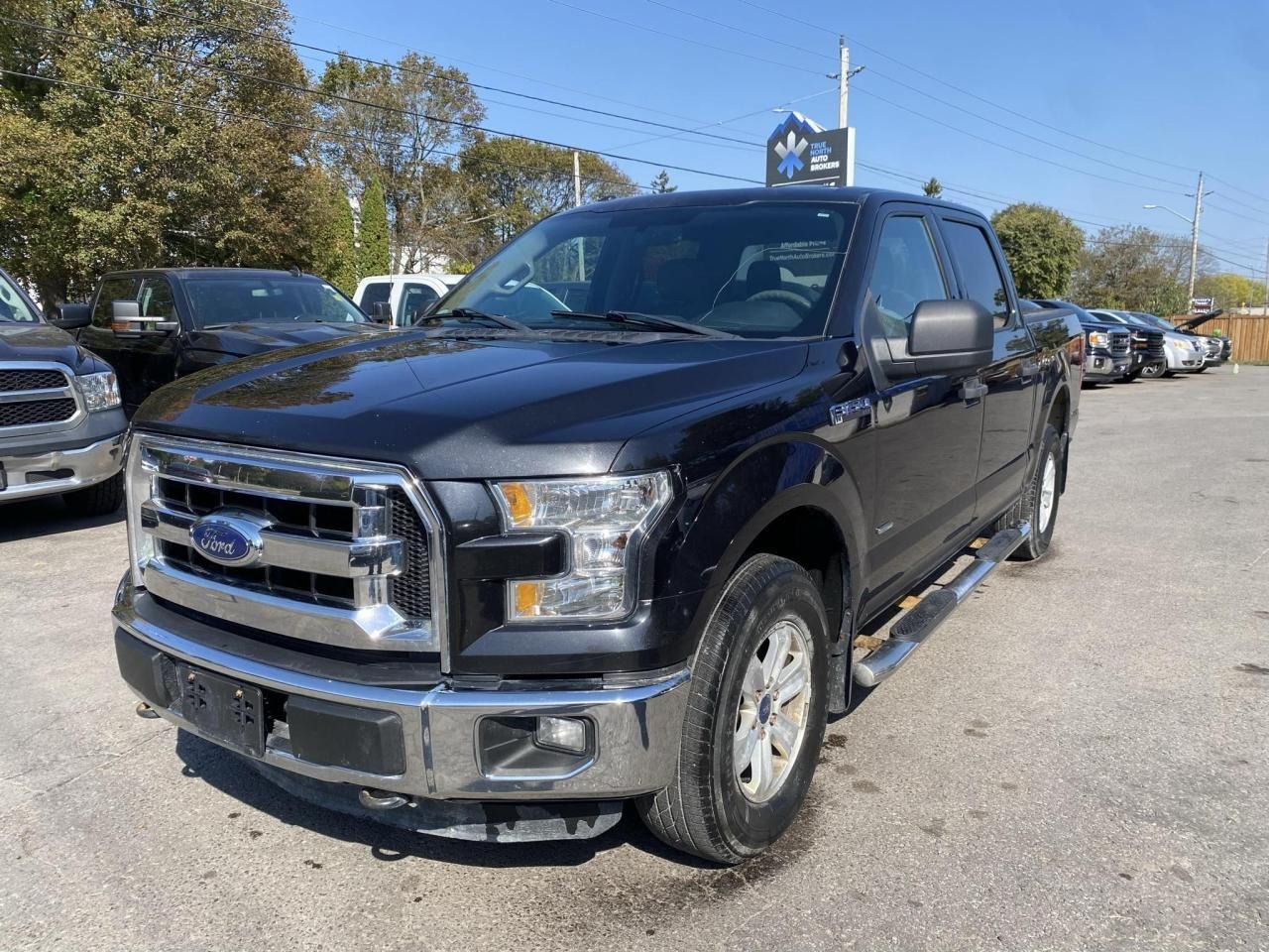2015 Ford F-150 XLT Photo2