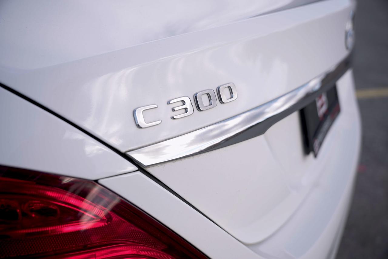 2018 Mercedes-Benz C-Class C300 4MATIC Sedan Photo