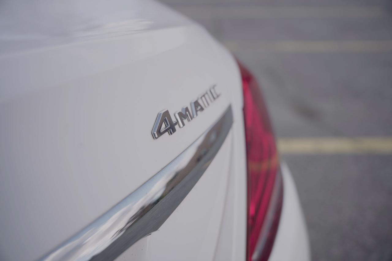 2018 Mercedes-Benz C-Class C300 4MATIC Sedan Photo