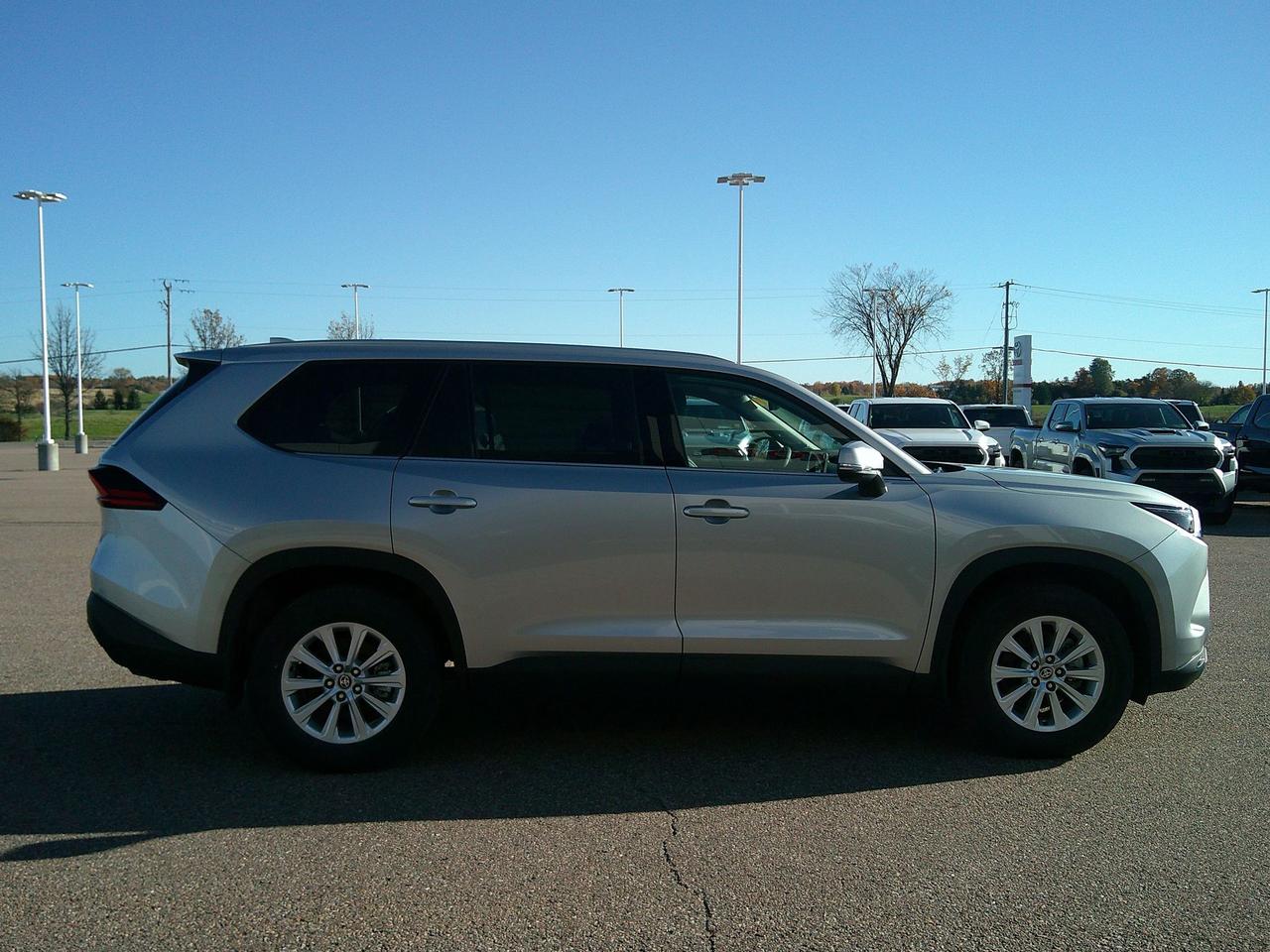2026 Toyota Grand Highlander XLE Photo