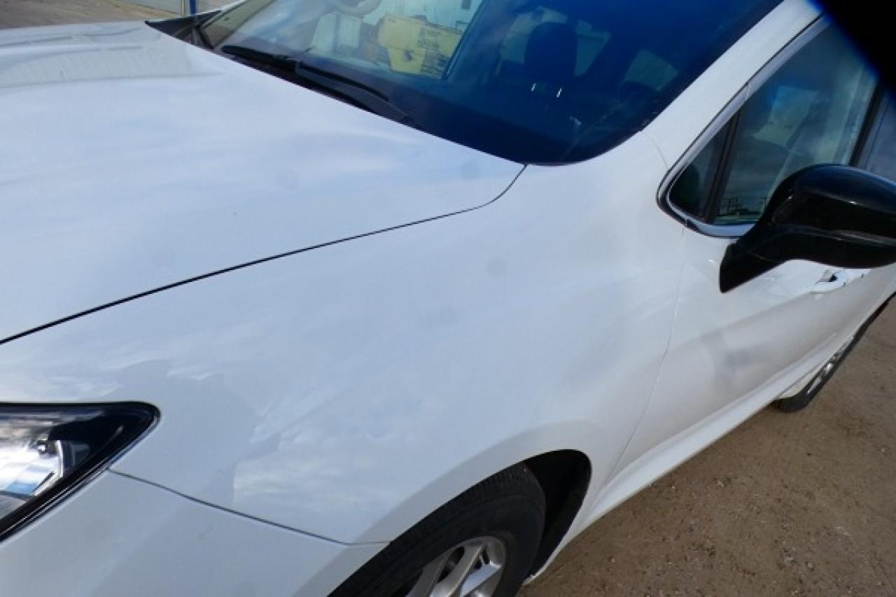 2024 Chrysler Grand Caravan SXT 2WD w/Htd cloth, Htd wheel, NAV, BUC - Photo #25