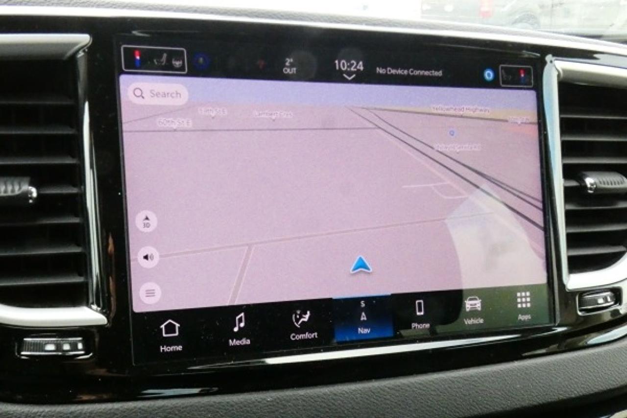 2024 Chrysler Grand Caravan SXT 2WD w/Htd cloth, Htd wheel, NAV, BUC - Photo #14