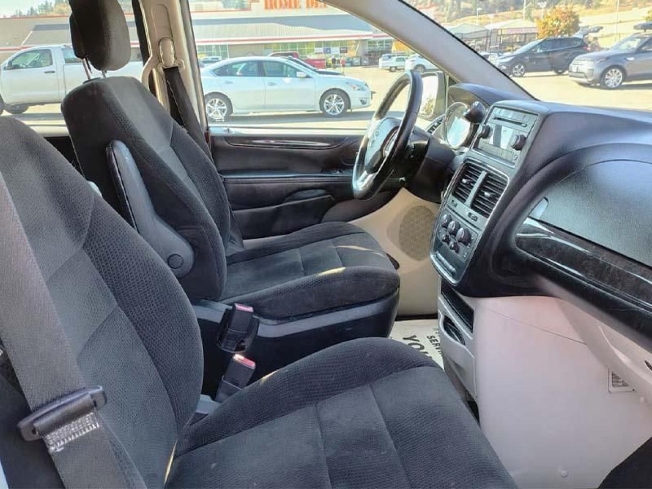 2013 Dodge Grand Caravan  - Photo #7