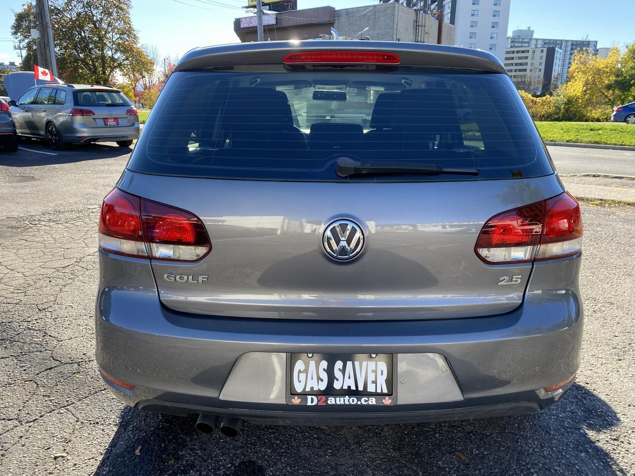 2011 Volkswagen Golf 1 Owner/Automatic/2.5L Gas Saver/Heated Seats - Photo #6