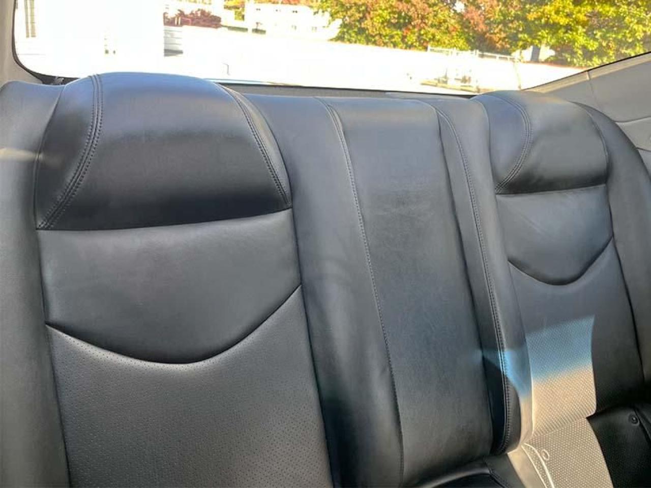 2011 Infiniti G37X   - Photo #12