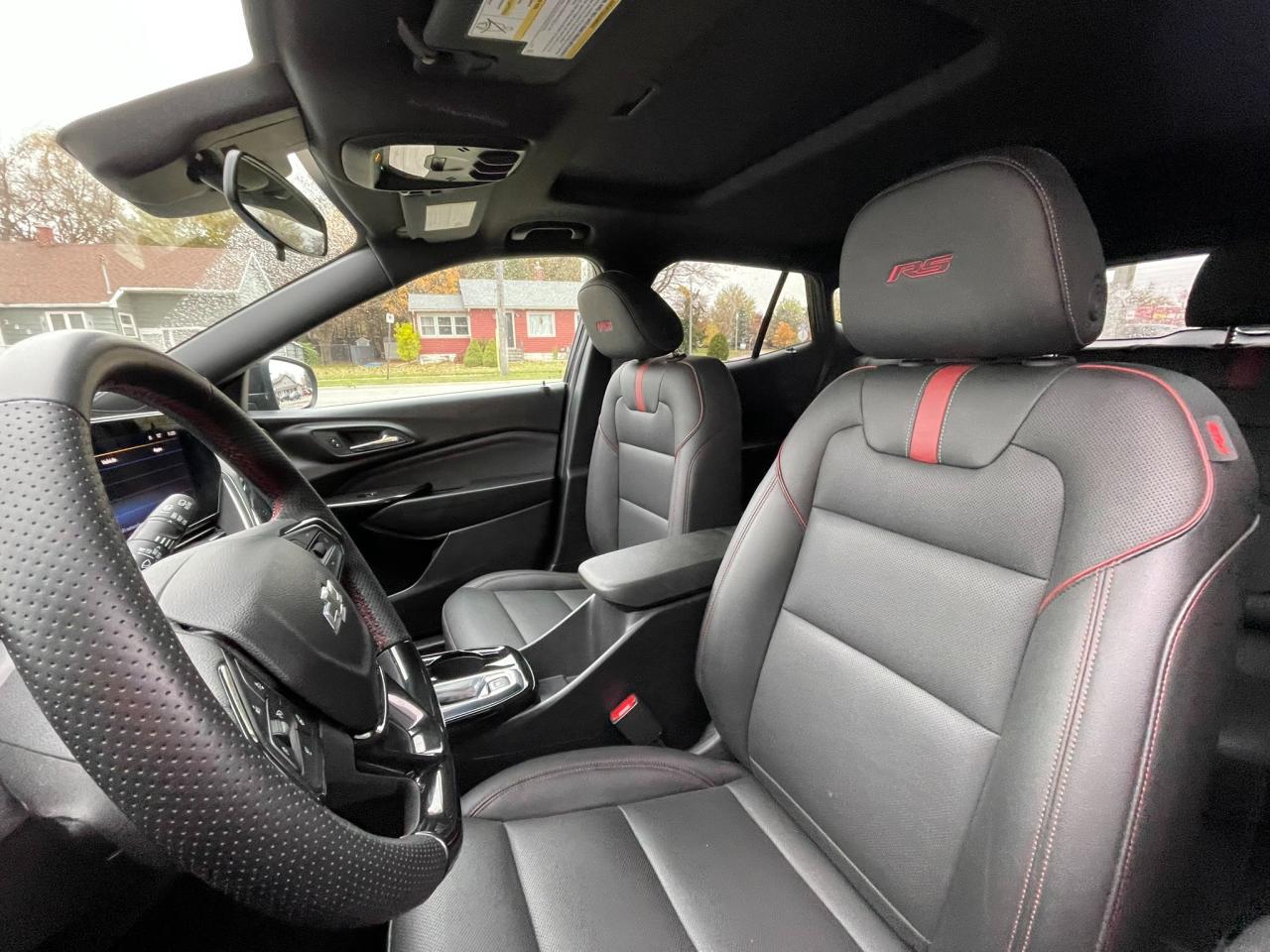 2024 Chevrolet Trax 2RS One Owner | Sunroof | Navigation | 18" Wheels Photo