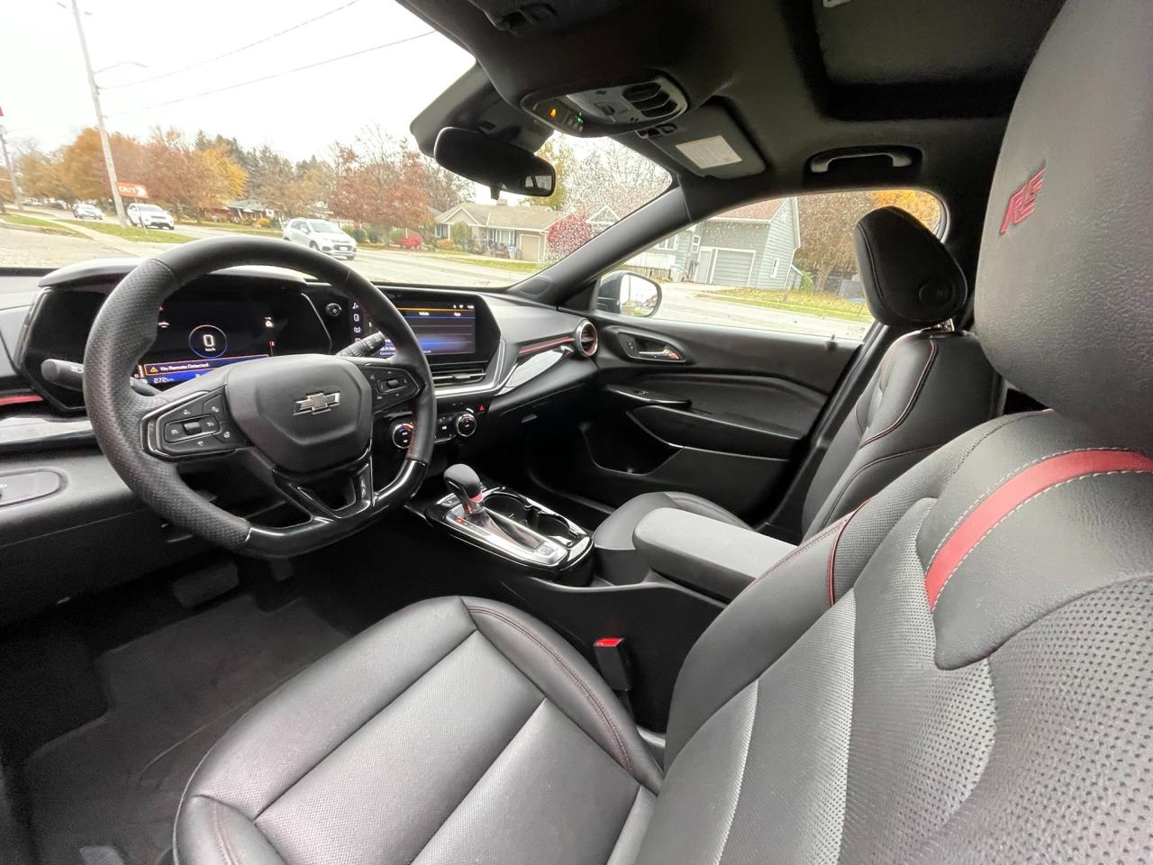 2024 Chevrolet Trax 2RS One Owner | Sunroof | Navigation | 18" Wheels Photo