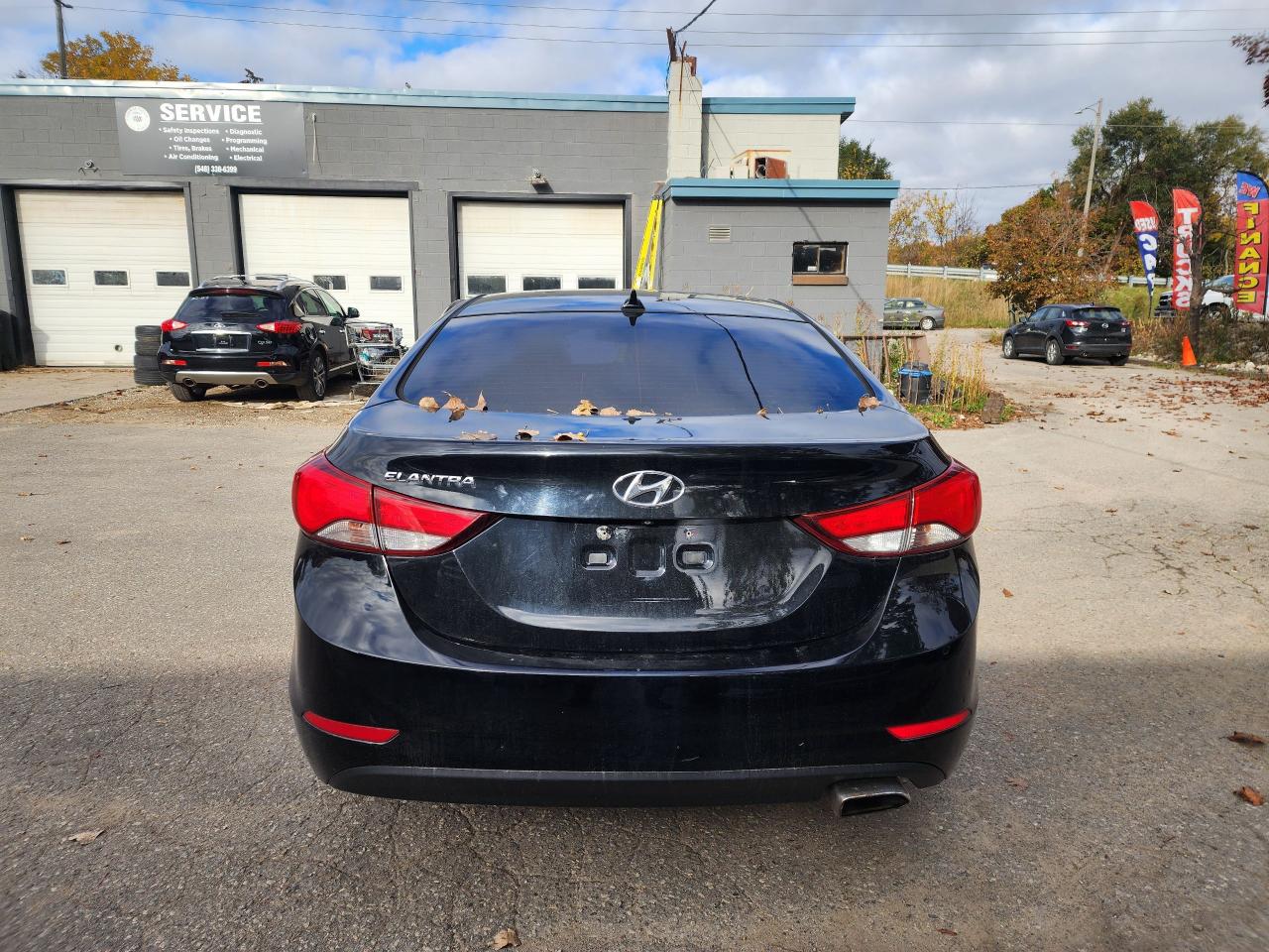 2016 Hyundai Elantra GLS l Clean Carfax l No Accidents l Affordable - Photo #8