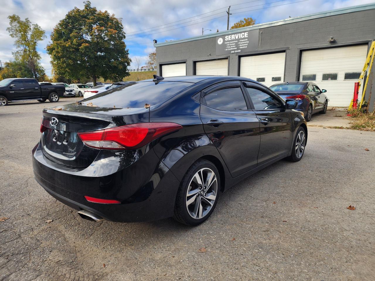 2016 Hyundai Elantra GLS l Clean Carfax l No Accidents l Affordable Photo